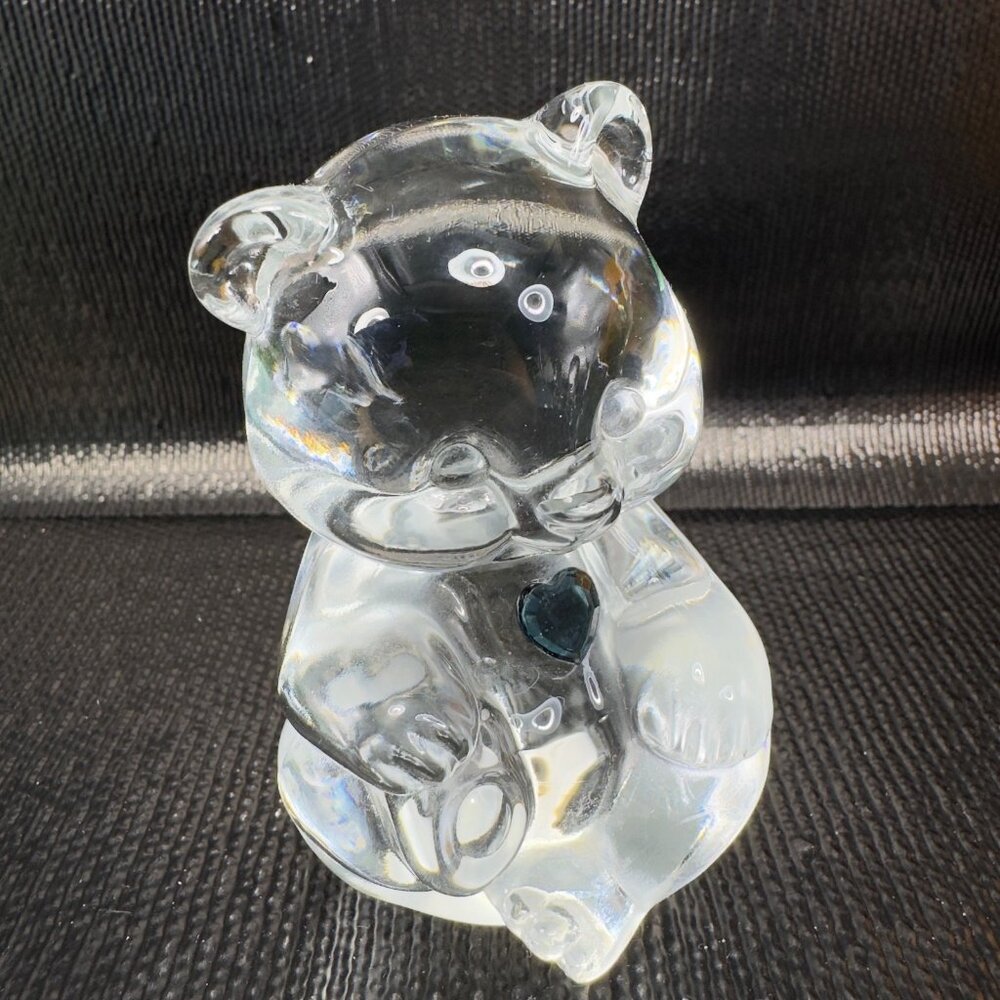 Fenton Bear Clear Glass Paperweight Manganese 365nm Green UV Glow Teal Stone‎